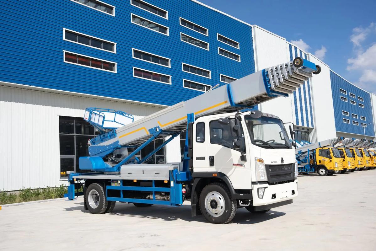 峡江县出租云梯车高空作业车 建筑垃圾搬运